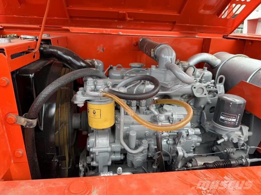 Hitachi Zaxis 60 Εκσκαφείς με ερπύστριες