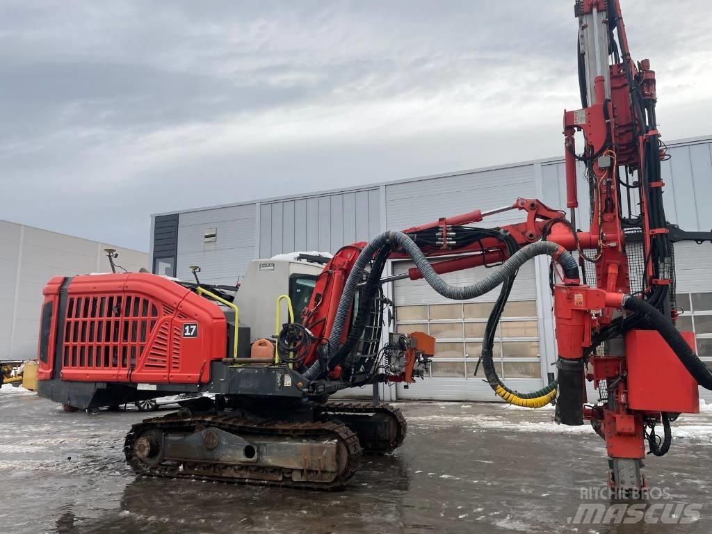 Sandvik DX800i Εξοπλισμός επιφανειακών γεωτρήσεων