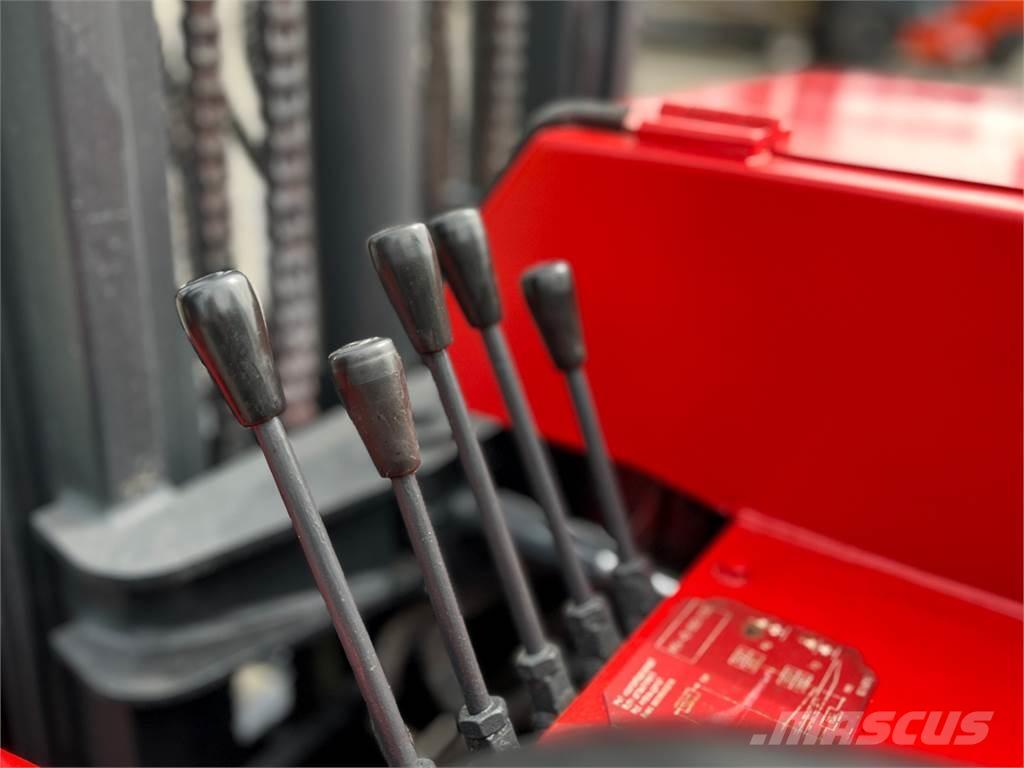 Moffett M3 20.4 Περονοφόρα ανυψωτικά αναρτημένα σε φορτηγά