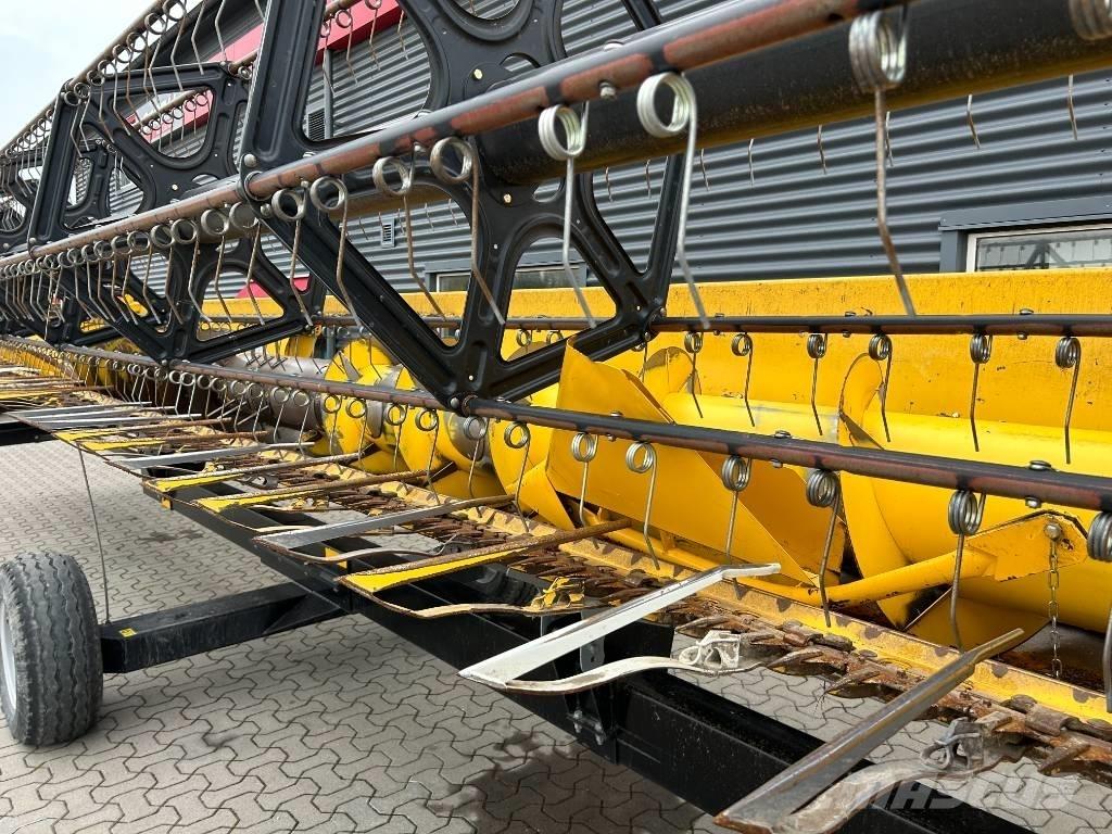 New Holland CR 9080 Θεριζοαλωνιστικές μηχανές