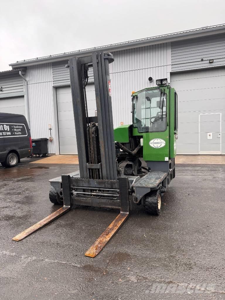 Combilift C 4000 Ανυψωτικά στενών δρόμων 4 κατευθύνσεων