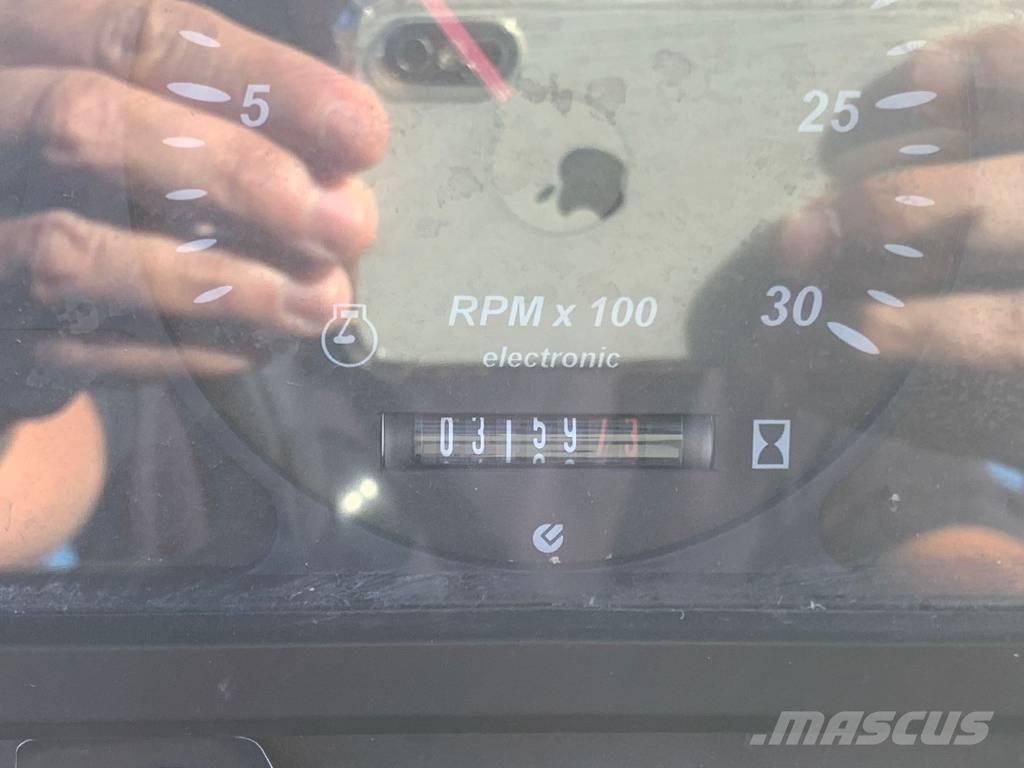 New Holland LM 5040 Συστήματα τηλεχειρισμού για τη γεωργία