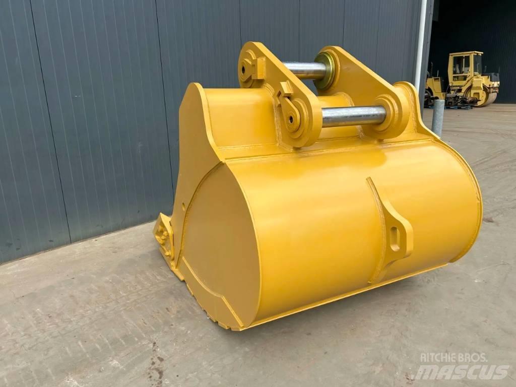 CAT 349D - UB Κουβάδες