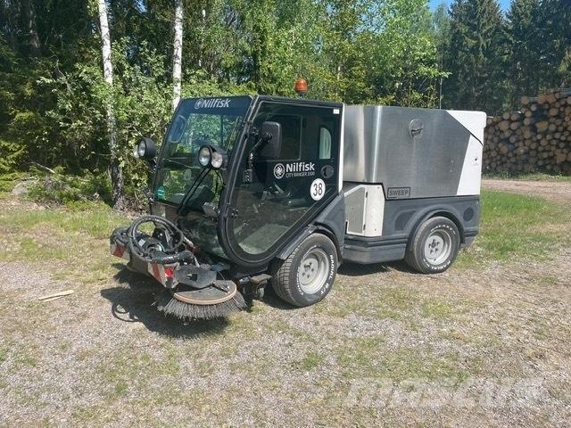 Nilfisk CR 3500 Σκούπες