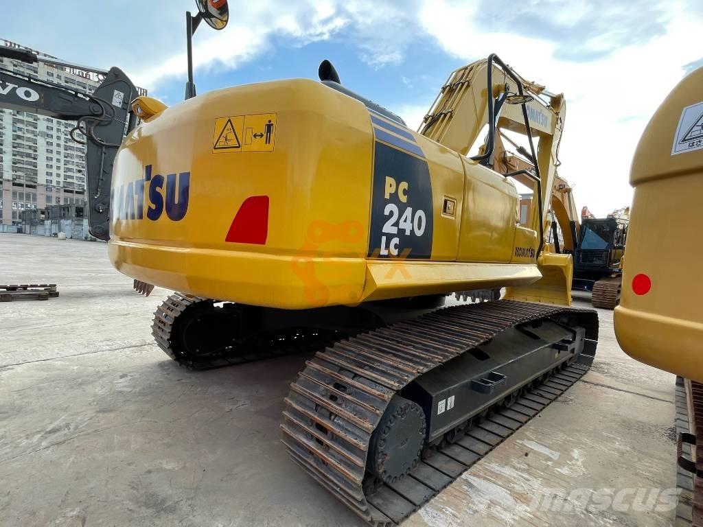 Komatsu PC 240 Εκσκαφείς με ερπύστριες