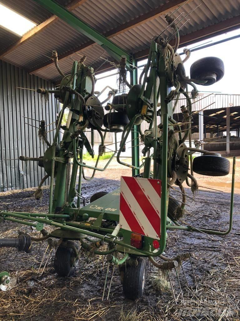 Krone 8.82/8 Tedder Τσουγκράνες και χορτοξηραντικές μηχανές