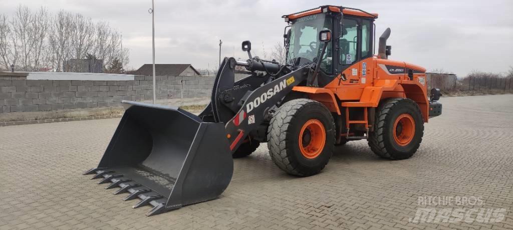 Doosan DL 280-5 Φορτωτές με λάστιχα (Τροχοφόροι)