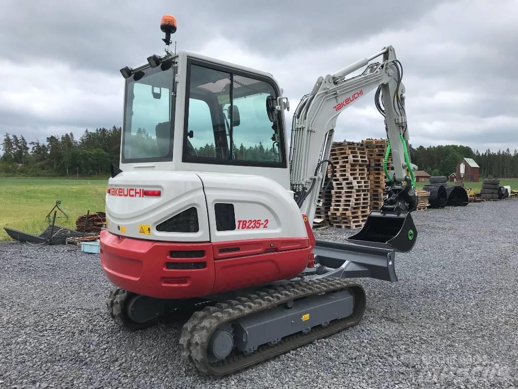Takeuchi TB235-2 Εκσκαφάκι (διαβολάκι) < 7t