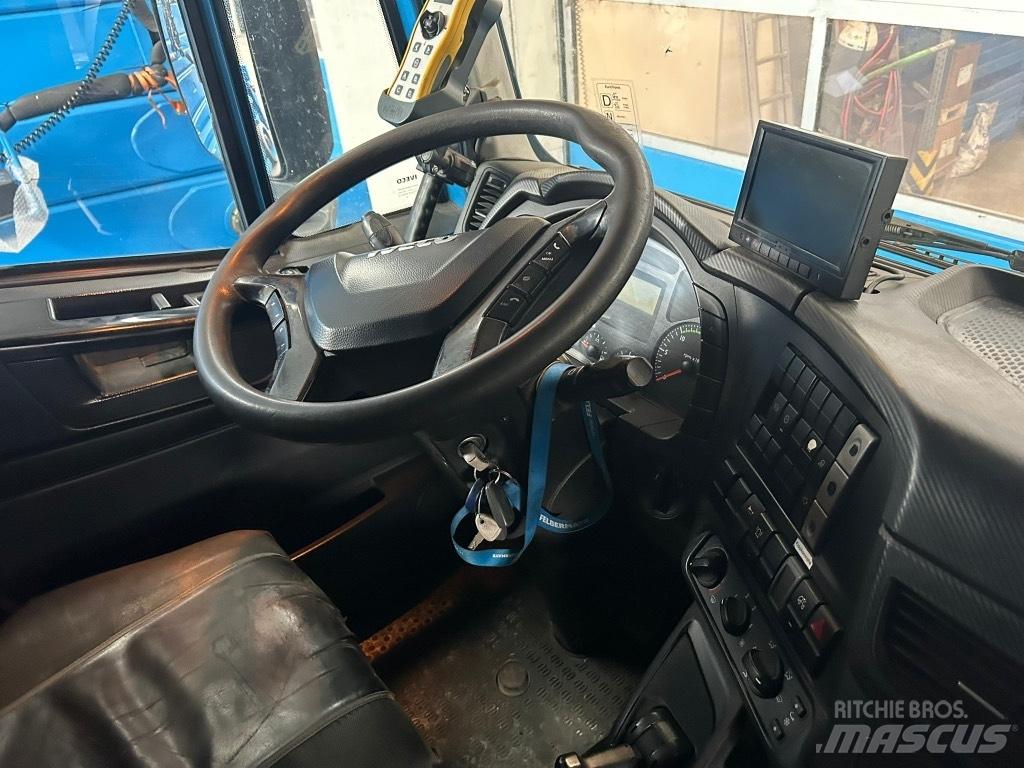 Iveco Trakker 450 Φορτηγά φόρτωσης κάδων