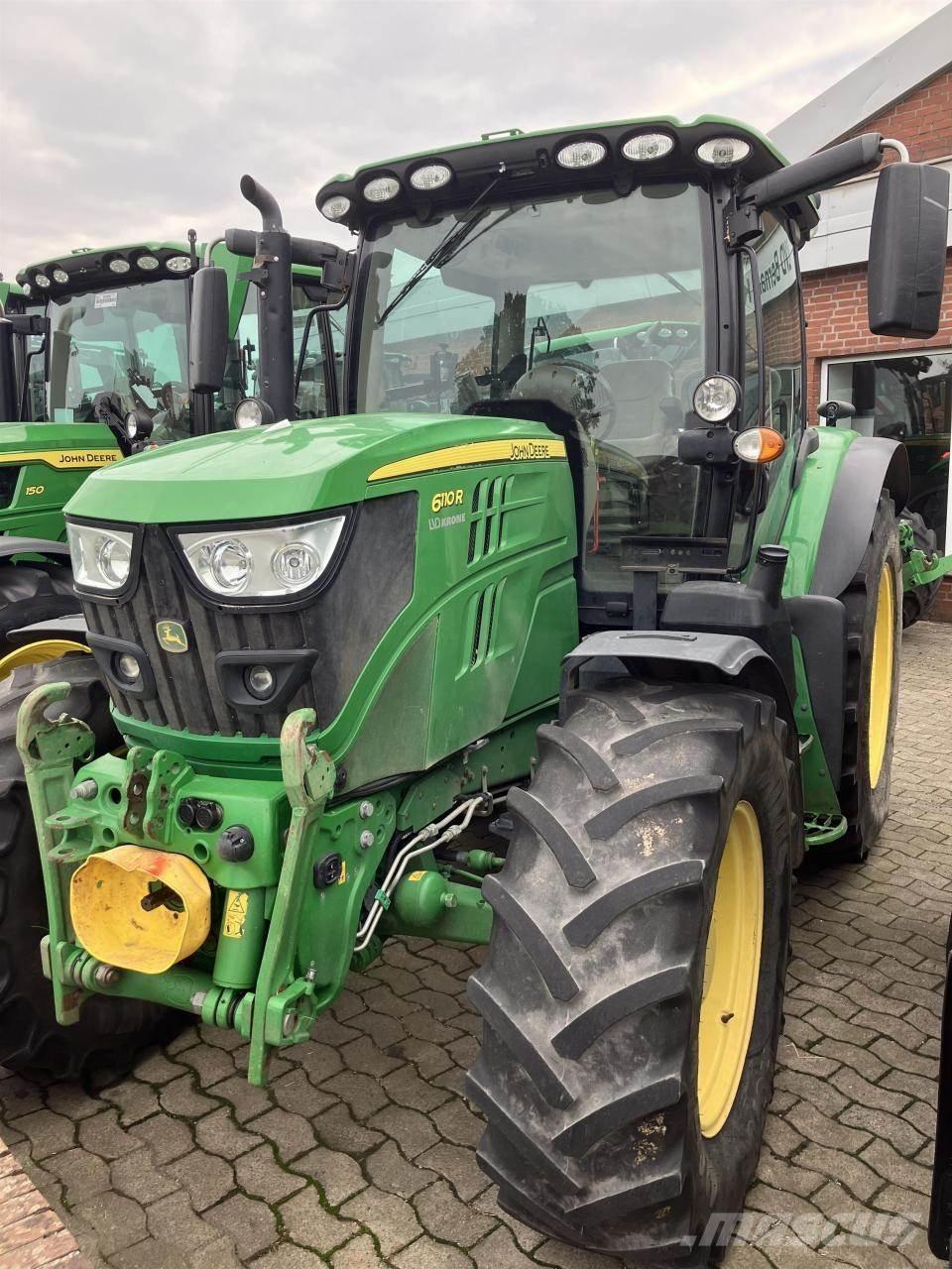 John Deere 6110R Τρακτέρ