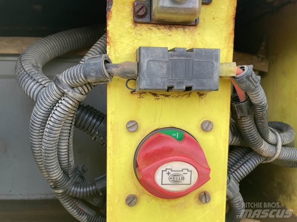Ammann AP 240 Κύλινδροι με επίσωτρα με αέρα
