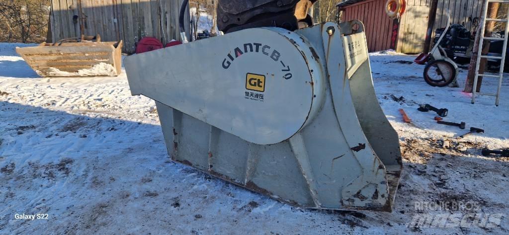 GiANT CB-70 Κουβάς σπαστήρας