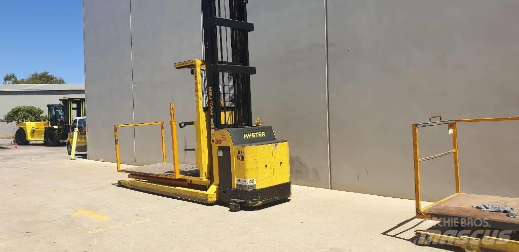 Hyster R30XMF2 Γερανοί πλευρικής φόρτωσης εμπορευματοκιβωτίων