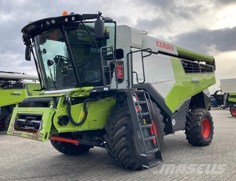 CLAAS LEXION 5300 Θεριζοαλωνιστικές μηχανές