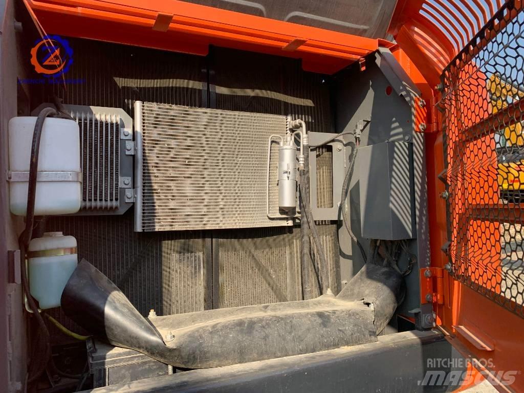 Hitachi ZX 240 Εκσκαφείς με ερπύστριες