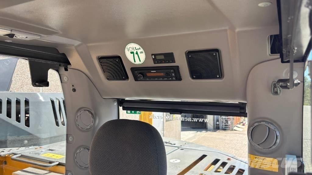 Volvo ECR 235 EL Εκσκαφείς με ερπύστριες