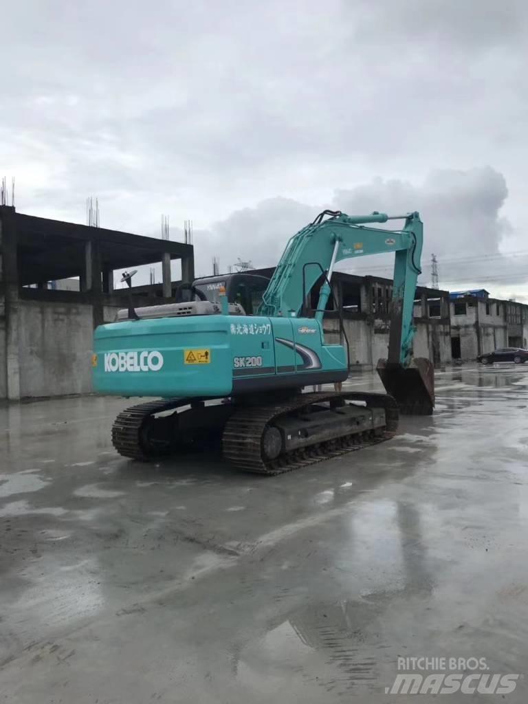Kobelco SK 200 Εκσκαφείς με ερπύστριες