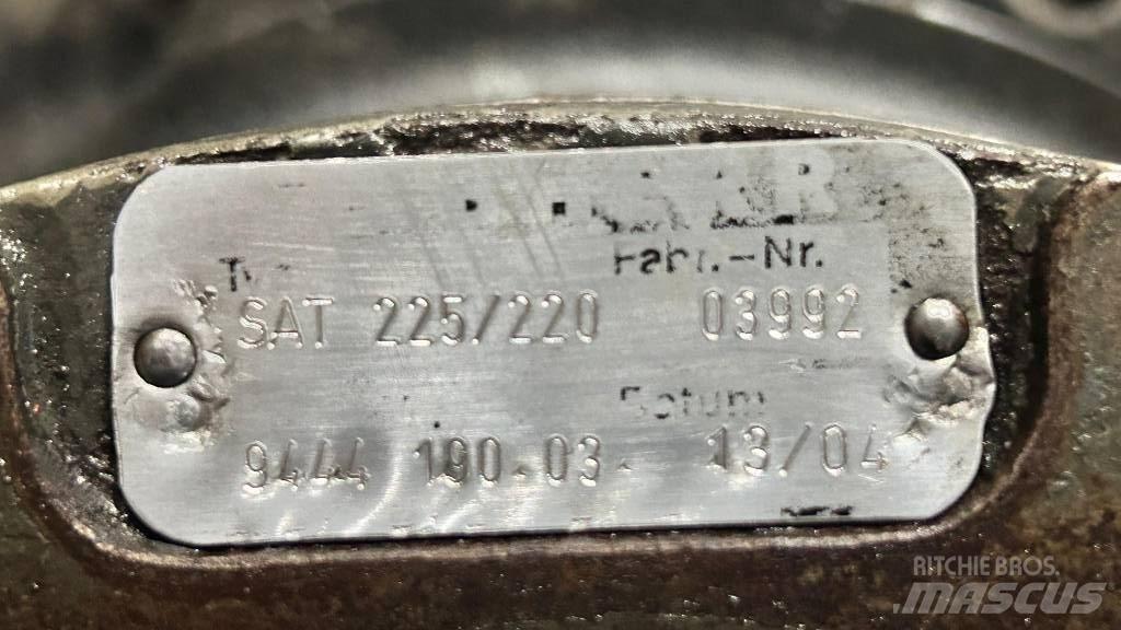 Liebherr SAT 225-220 Υδραυλικά