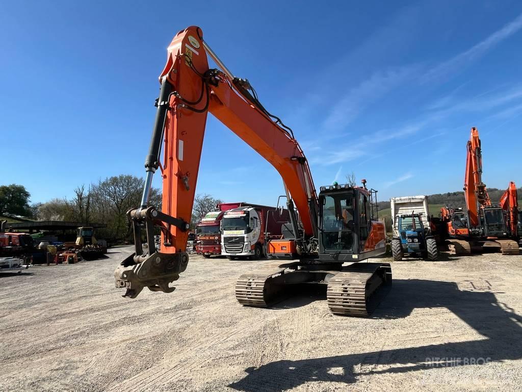 Doosan DX 225 Εκσκαφείς με ερπύστριες