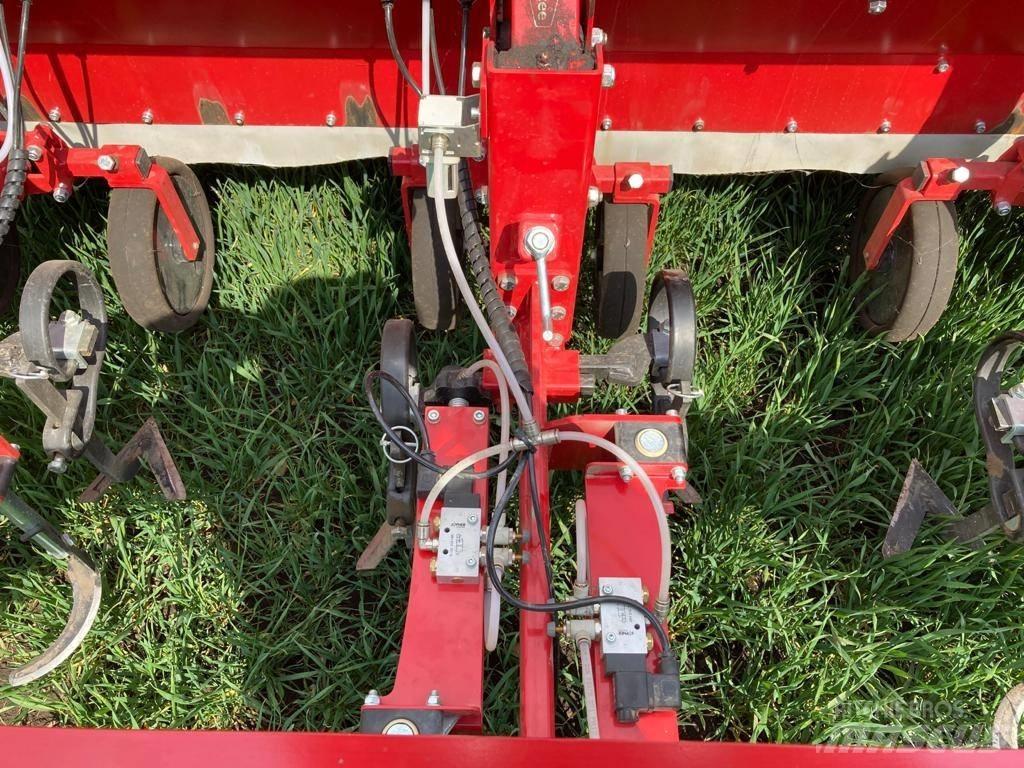 Steketee IC Weeder Καλλιεργητικές μηχανές κατά γραμμές