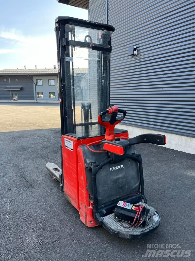 Linde L16AP Ηλεκτρικά παλετοφόρα με ιστό