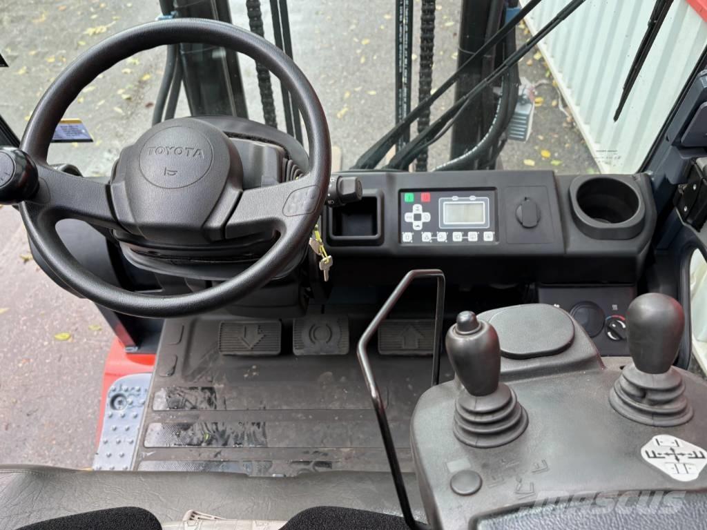 Toyota 8 FBMT 30 Ηλεκτρικά περονοφόρα ανυψωτικά κλαρκ