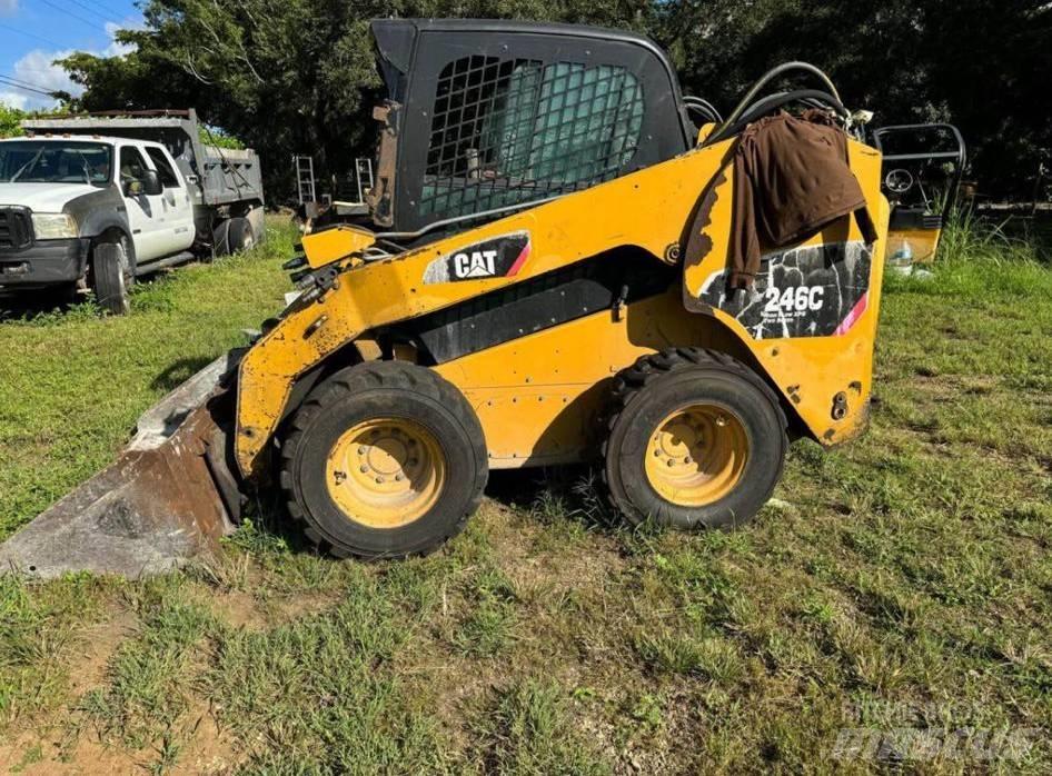 CAT 248C Φορτωτάκια
