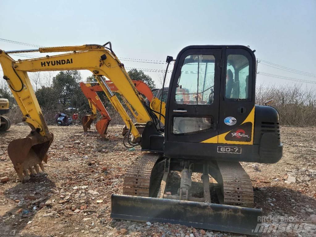 Hyundai R60-7 Εκσκαφάκι (διαβολάκι) < 7t