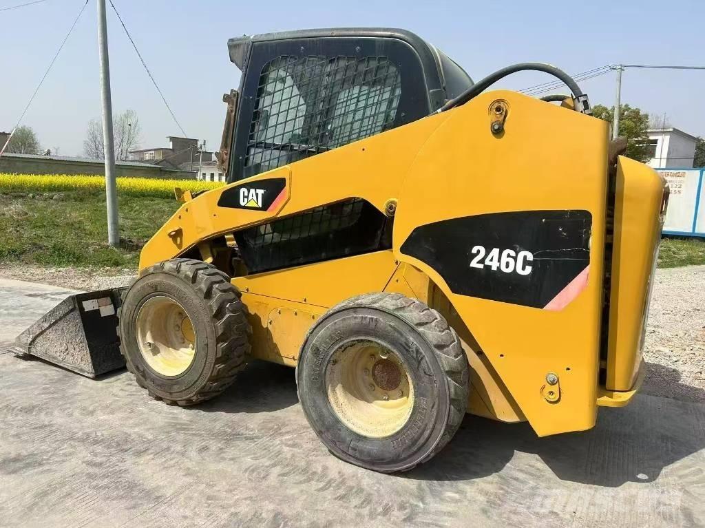 CAT 246 C Φορτωτάκια