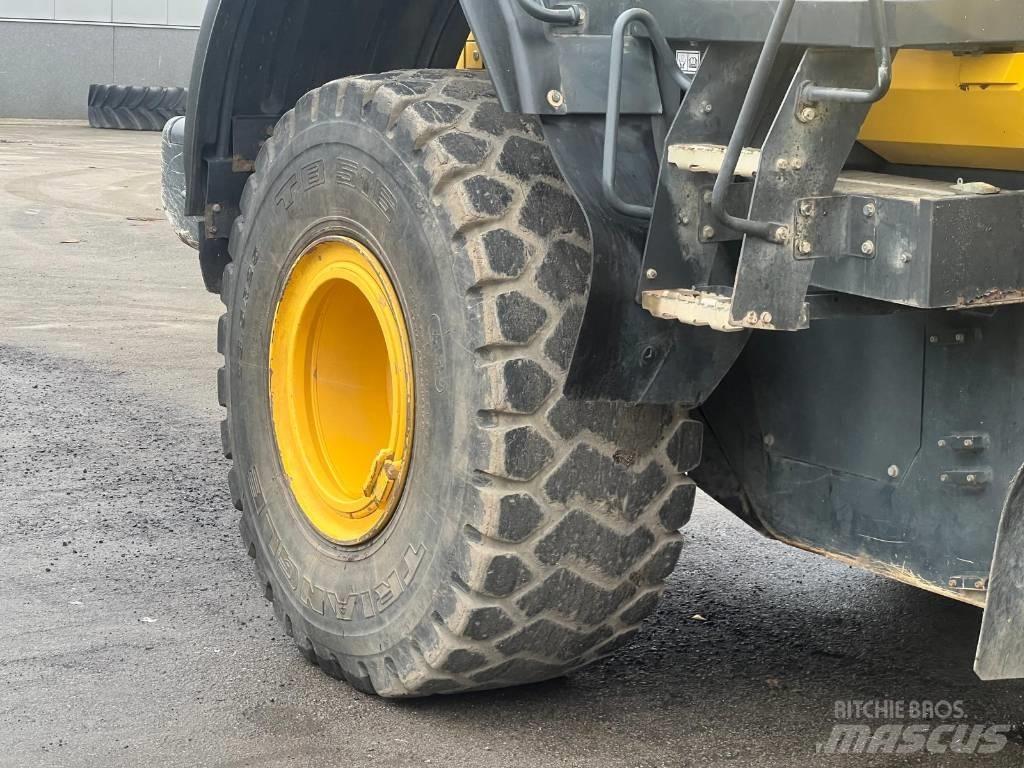 Komatsu WA 380-7 Φορτωτές με λάστιχα (Τροχοφόροι)