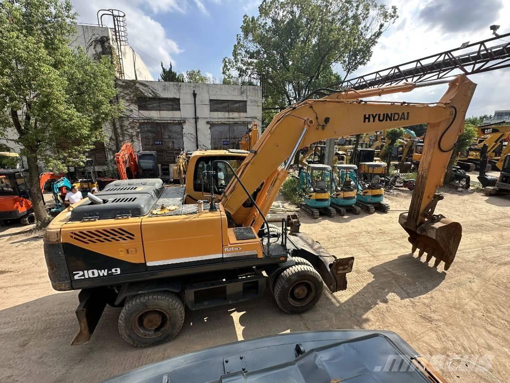 Hyundai R210W-9 Εκσκαφείς με τροχούς - λάστιχα