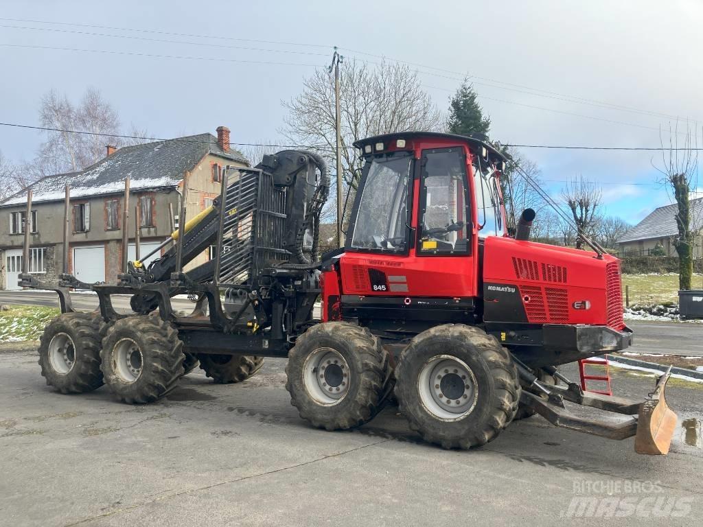 Komatsu 845 Μεταφορείς ξυλείας