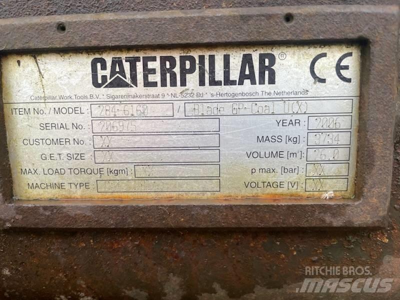 CAT D8 Πτερύγια