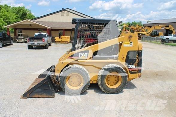CAT 226 Φορτωτάκια