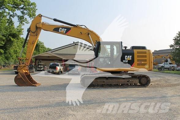 CAT 323FL Εκσκαφείς με ερπύστριες