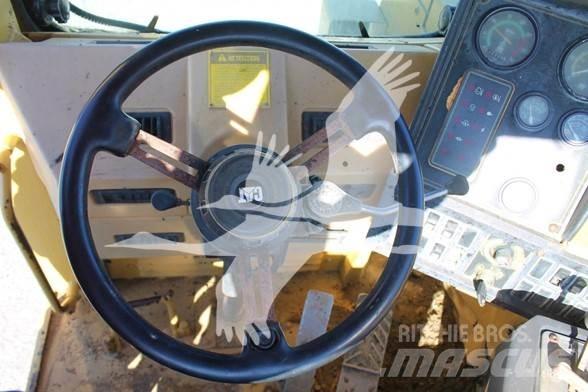 CAT 621F Αποξέστες δρόμων