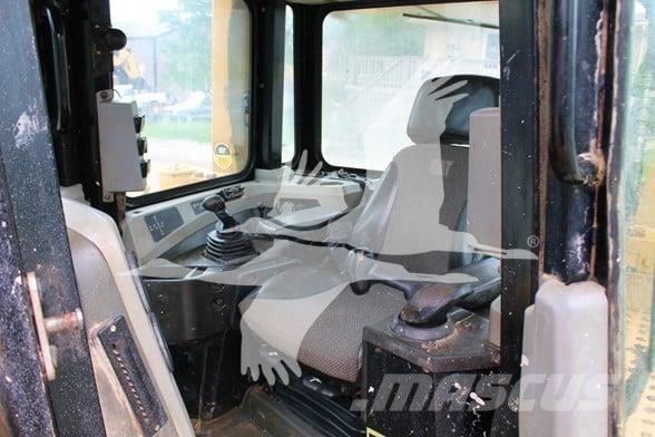CAT D6T Μπουλντόζες με ερπύστριες