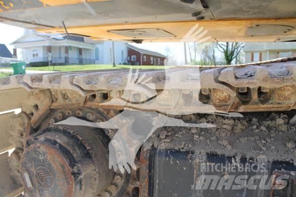 JCB JS300 Εκσκαφείς με ερπύστριες