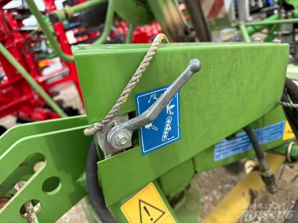 Krone KW672/6 Τσουγκράνες και χορτοξηραντικές μηχανές