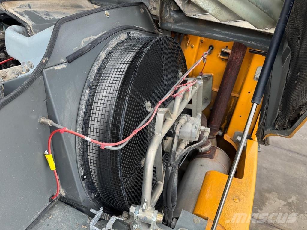 Liebherr A 316 Βιομηχανικά μηχανήματα διαχείρισης αποβλήτων