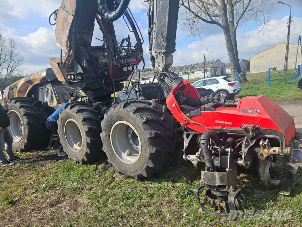 Komatsu C 144 Θεριζοαλωνιστικές μηχανές