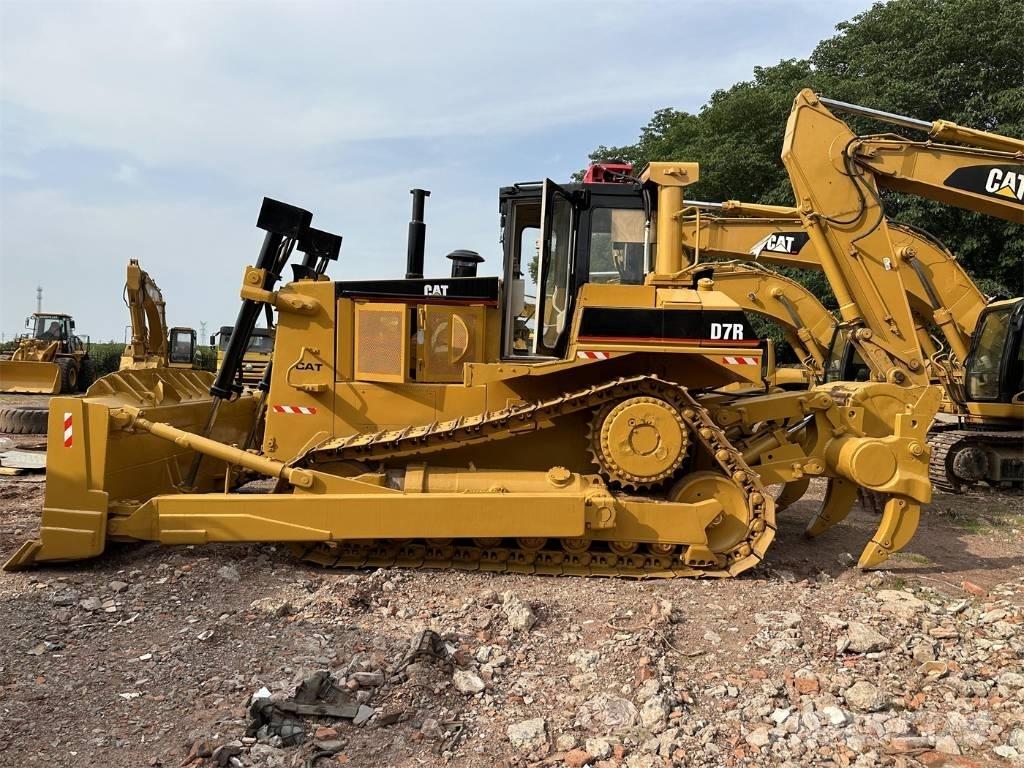 CAT D 7 R Μπουλντόζες με ερπύστριες