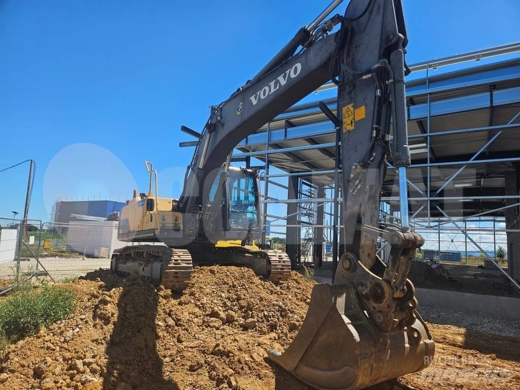 Volvo EC 220 DL Εκσκαφείς με ερπύστριες