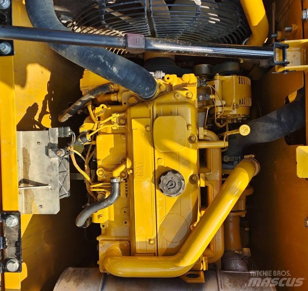 CAT 313D2GC Εκσκαφείς με ερπύστριες