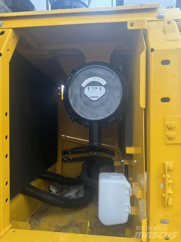 Komatsu PC 210 LC-8 Εκσκαφείς με ερπύστριες