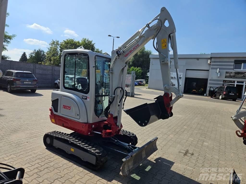 Takeuchi TB225 V0 Εκσκαφάκι (διαβολάκι) < 7t