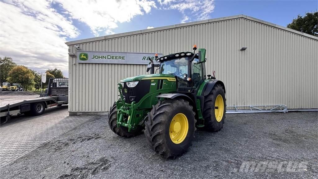 John Deere 6R215 Τρακτέρ