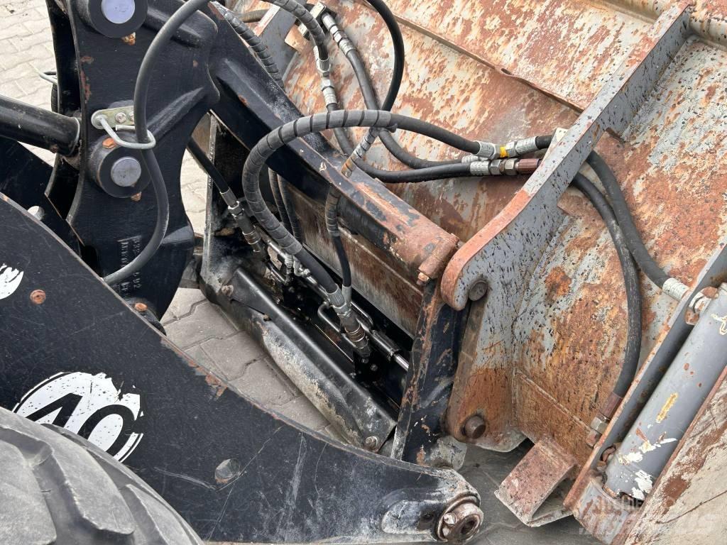 JCB 409 AGRI Φορτωτές με λάστιχα (Τροχοφόροι)