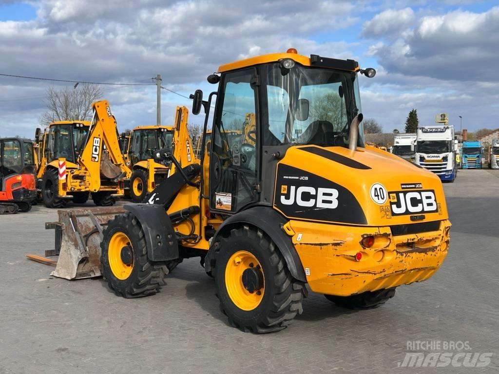 JCB 409 AGRI Φορτωτές με λάστιχα (Τροχοφόροι)