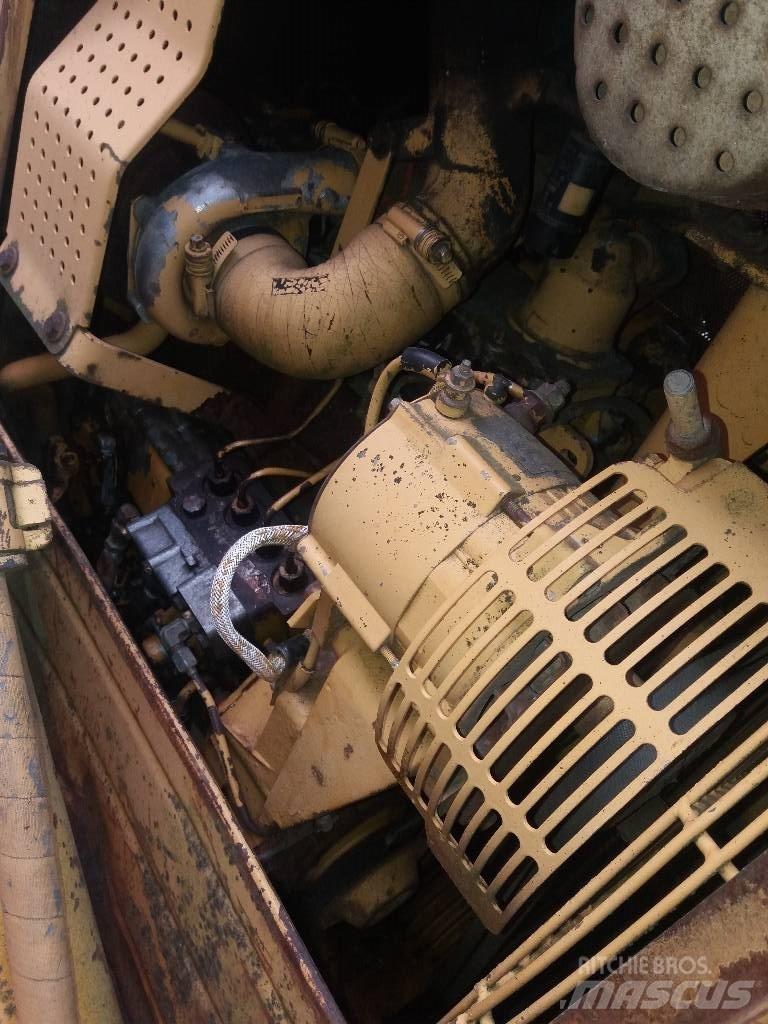 CAT D 4 H Μπουλντόζες με ερπύστριες